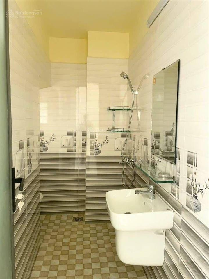 Bán nhà hơn 6 tỷ ngay chợ tăng nhơn phú a