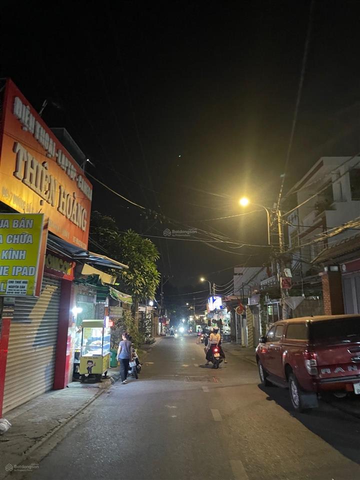 Bán nhà mặt tiền kinh doanh tốt gần lê văn việt vị trí đẹp, sát đường lê văn việt khu vực
