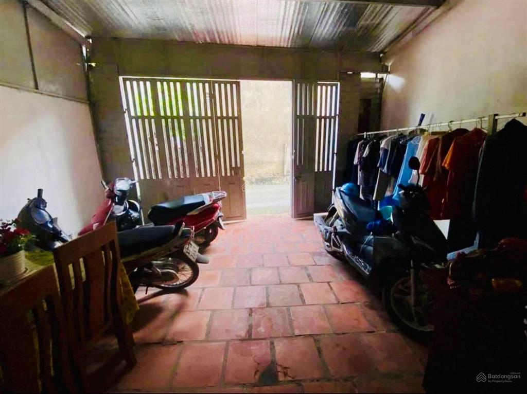 Bán nhà 92m hẻm ô tô gần topaz home khu quận 9 cũ. diện tích ngang 5,2m x
hẻm ô tô vào t