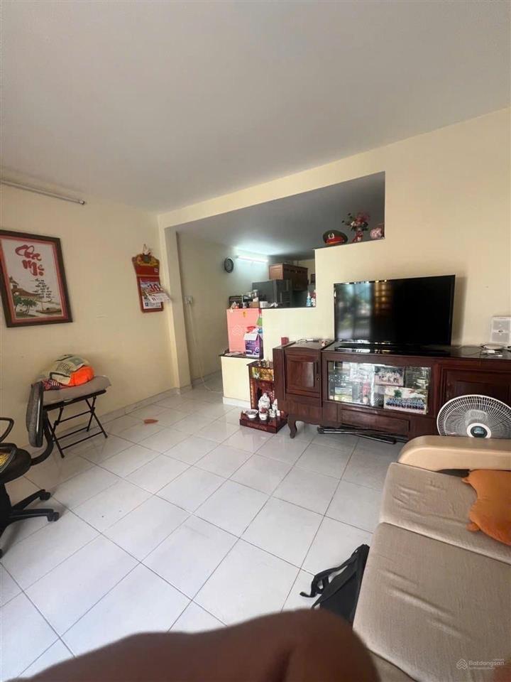 Bán nhà chi hơn 3 tỷ trung tâm phường tăng nhơn phú b diện tích 37 m² (ngang 4,3 m)