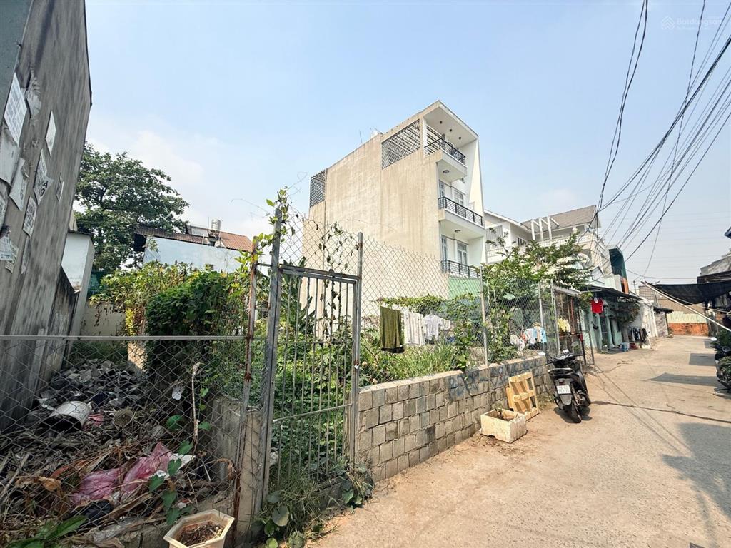 Ban 110 m bán đấttrung tâm tăng nhơn phú b đường ô tô thông diện tích 110 m (ngang 4,2 m)