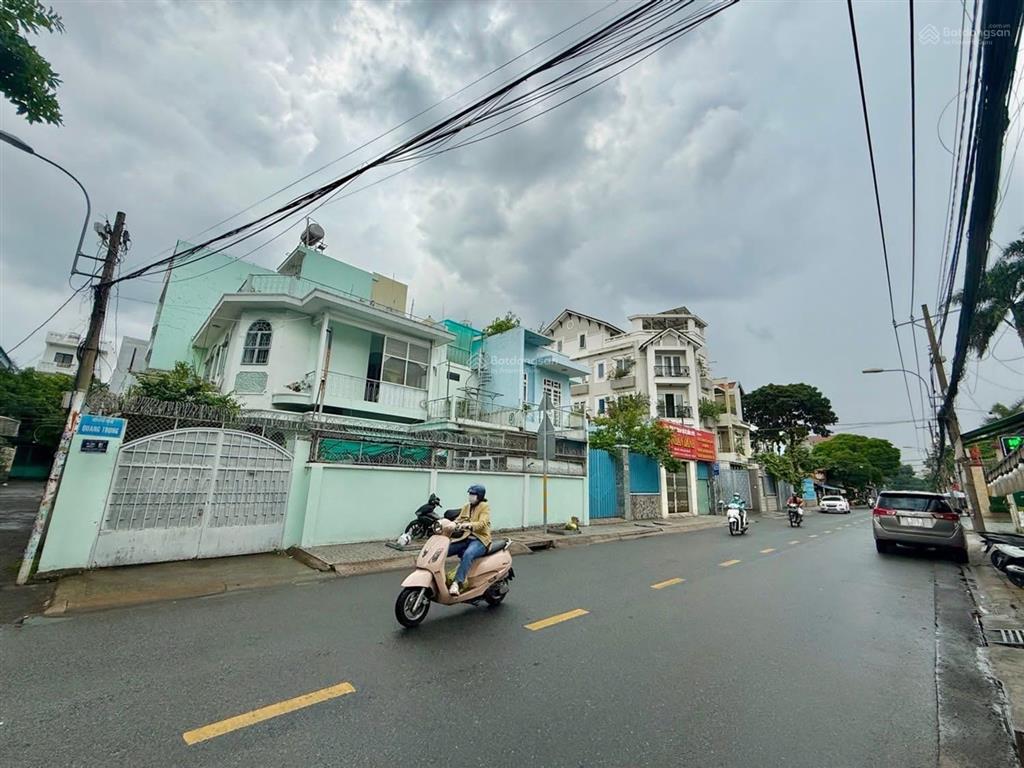 Nhà 2 tầng, 170m, mặt tiền đường nam cao, quận 9