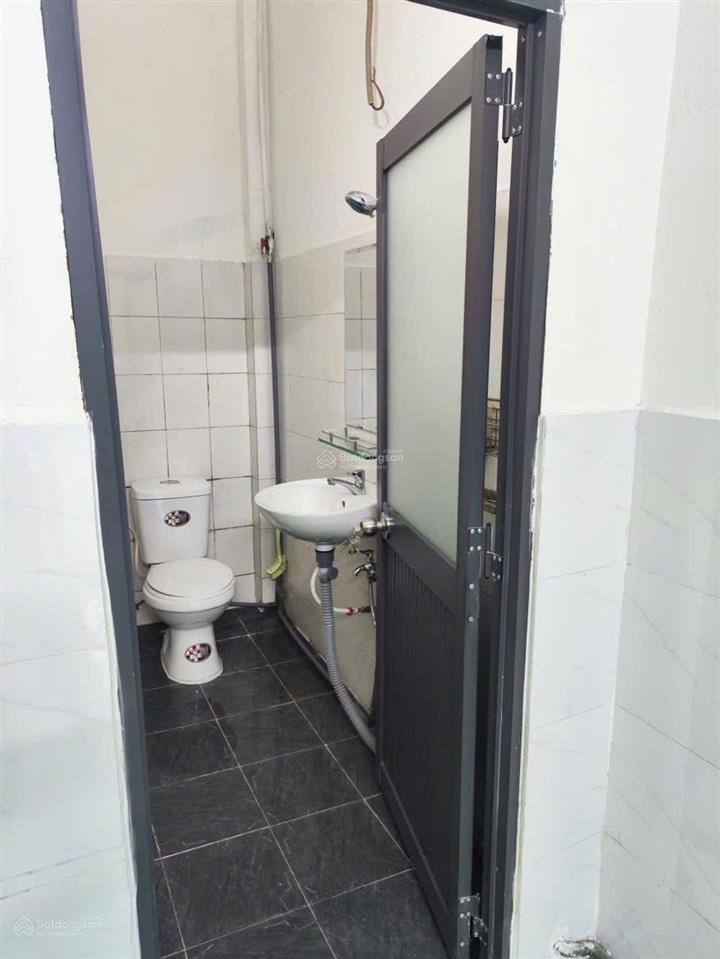 4,75 tỷ | 80m | nhà 1 trệt 1 lửng gần ngã 4 thủ đức diện tích 80m (ngang 5,3m)