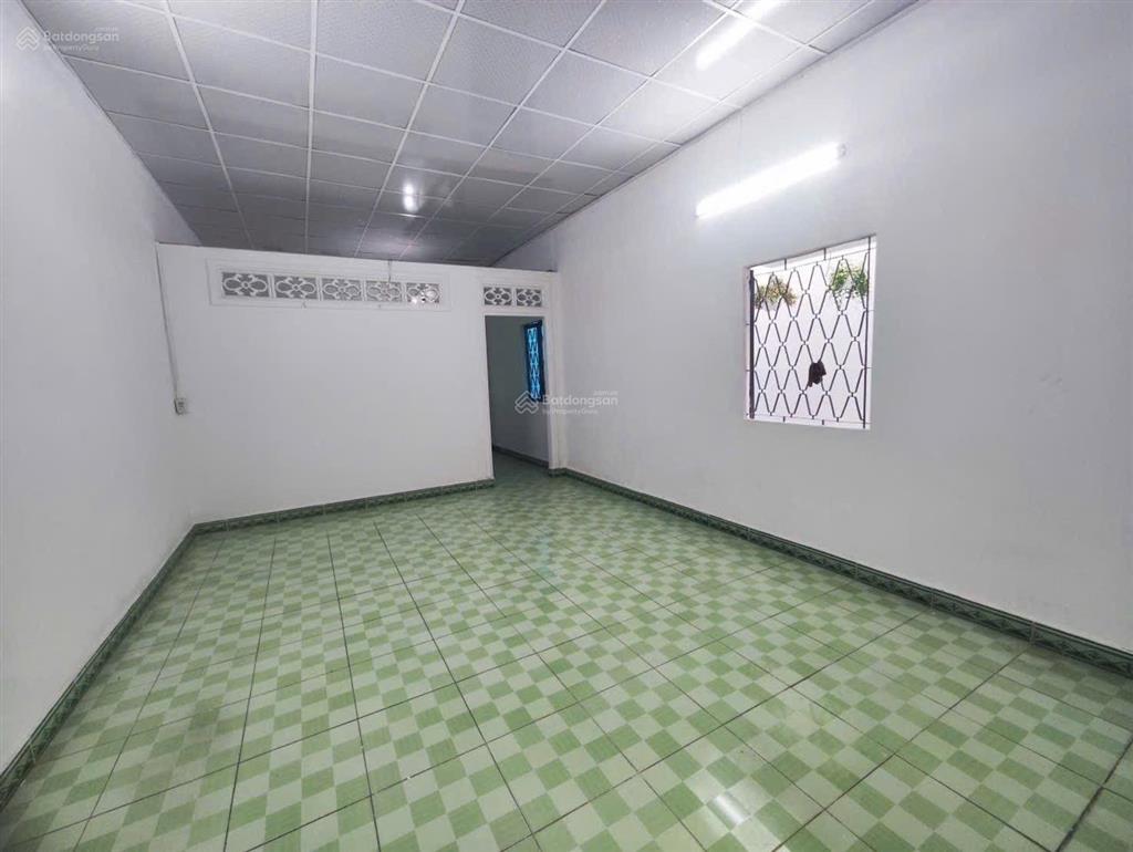 4,75 tỷ | 80m | nhà 1 trệt 1 lửng gần ngã 4 thủ đức diện tích 80m (ngang 5,3m)