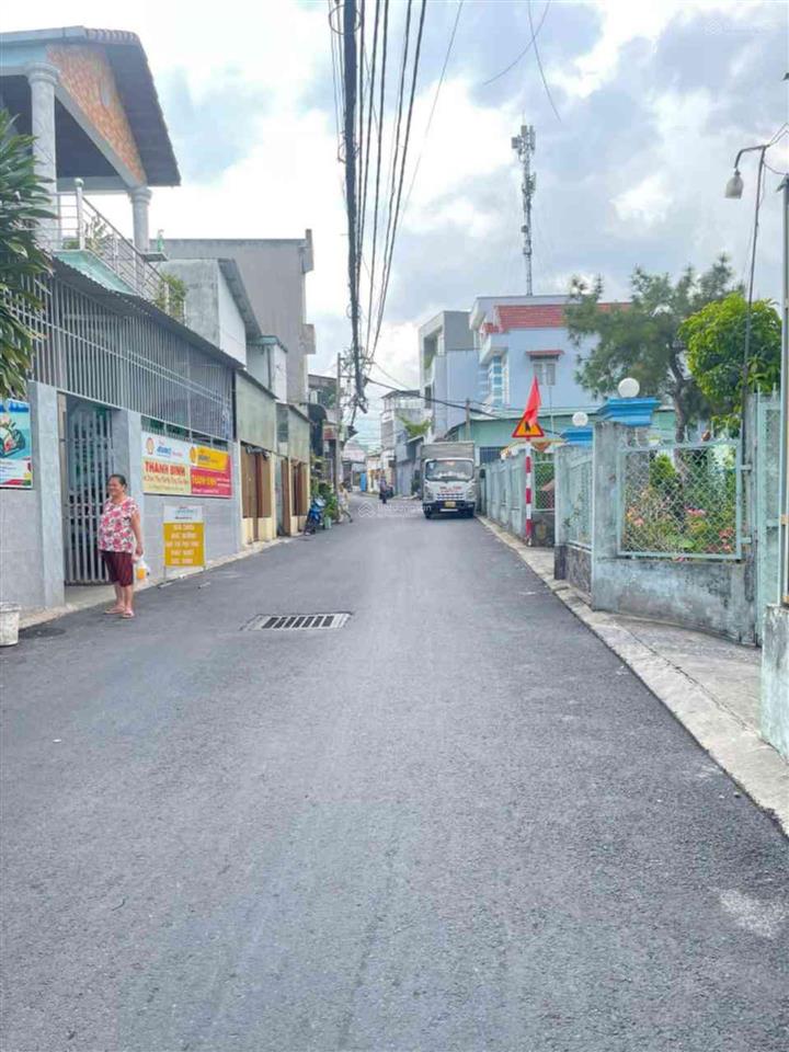 79m nhà cấp 4 ô tô 7 chỗ vào tận cửa trung tâm tăng nhơn phú b vị trí đẹp, ngay trung tâm