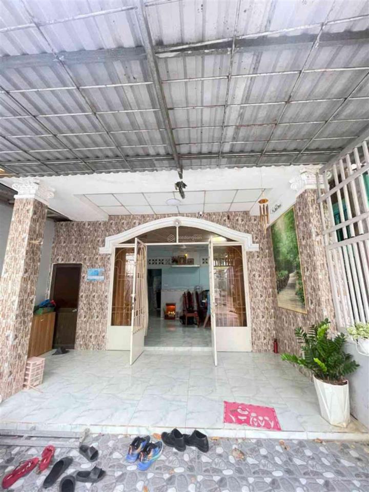 79m nhà cấp 4 ô tô 7 chỗ vào tận cửa trung tâm tăng nhơn phú b vị trí đẹp, ngay trung tâm