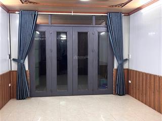 Bán nhà trung tâm tăng nhơn phú b giá chỉ 2,3 tỷ diện tích 50m2, ngang 4m sổ chung ô
