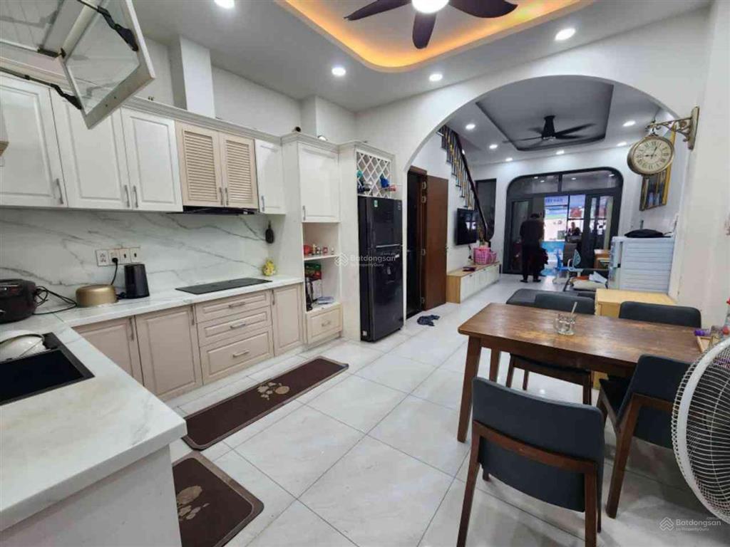 Bán nhà mặt tiền đường số 2 tăng nhơn phú b 100m2, giá 9 tỷ, nhà 3 tầng