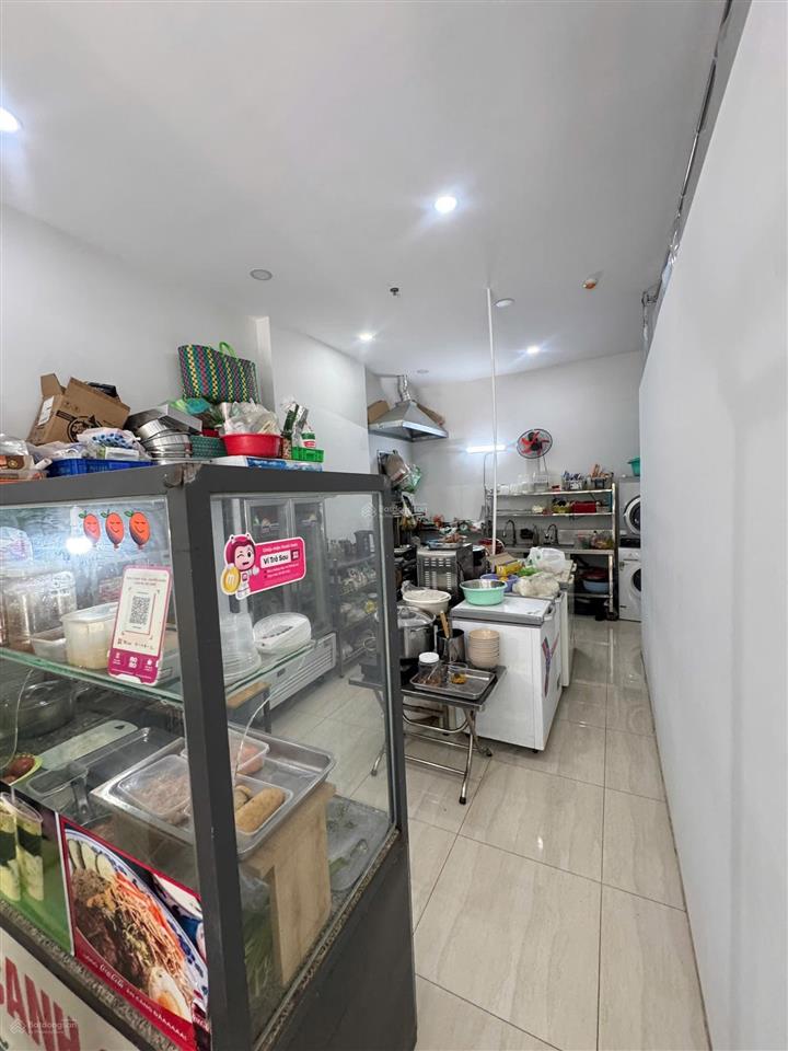 Cho thuê shophouse 8 triệu trong cụm bcons city sát làng đại học