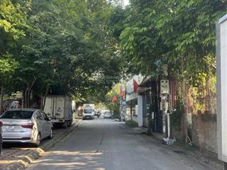Nhà đẹp 6 tầng nguyễn văn cừ, gần cầu chương dương, long biên. ô tô vào. gần trường học. giá 17 tỷ