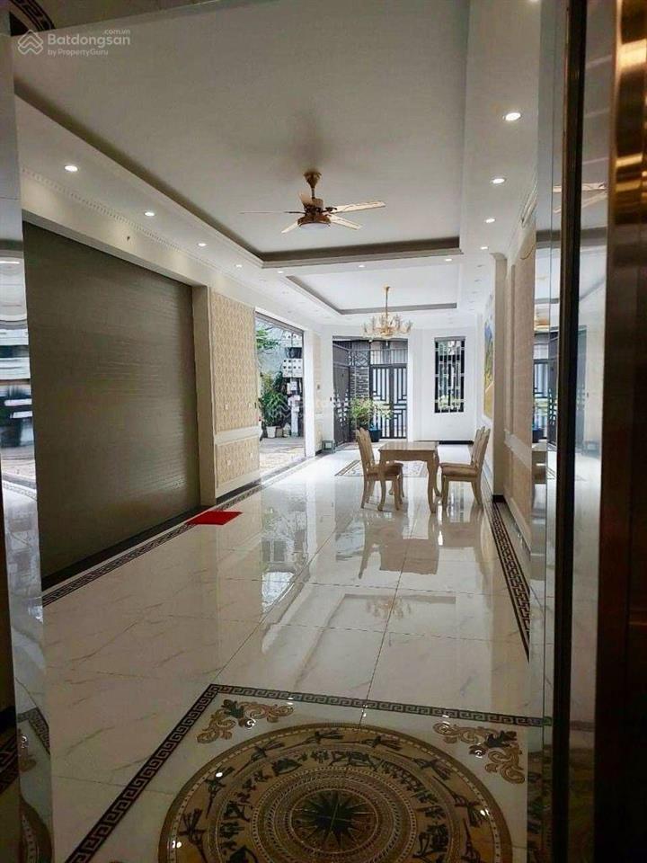 Dt 54m 7 tầng thang máy, ô tô vào, lô góc. gần trường học. phố nguyễn văn cừlong biên. 14.95 tỷ