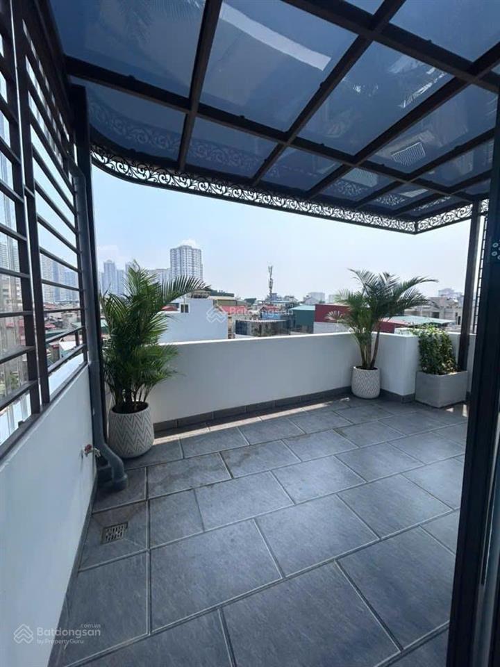 Dt 54m 7 tầng thang máy, ô tô vào, lô góc. gần trường học. phố nguyễn văn cừlong biên. 14.95 tỷ