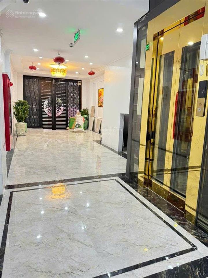 6 tầng 61m2 thang máy, lô góc, ô tô, gần trường học. phố hồng tiếnnguyễn văn cừlong biên. 15,3 tỷ