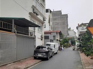 Nhà 6 tầng ngay cầu chương dươnglong biên dt 62m2 ô tô vào gần chợ gần công viên giá 16.9 tỷ