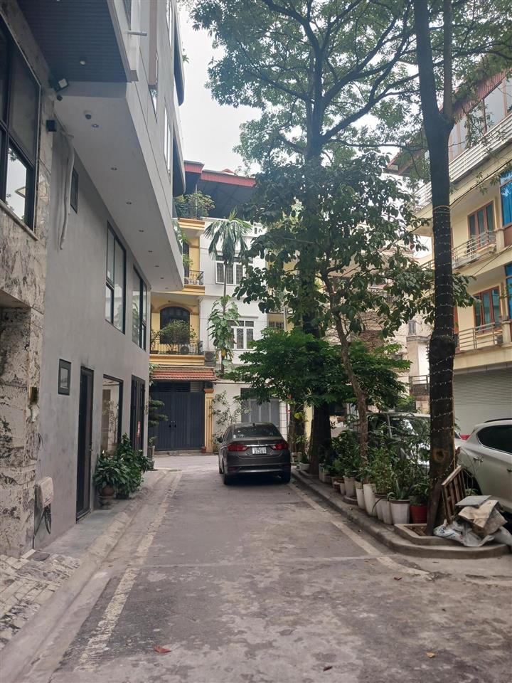 5 tầng 71m2, ô tô vào, lô góc, đường thông, gần aeon, sân golf. gần cầu vĩnh tuy long biên. 14.5 tỷ