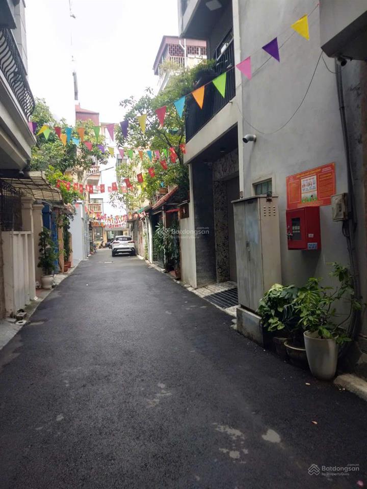 Dt 62m2, ô tô, lô góc, thang máy, gần trường học. phố hồng tiếnnguyễn văn cừlong biên. 14.8 tỷ.