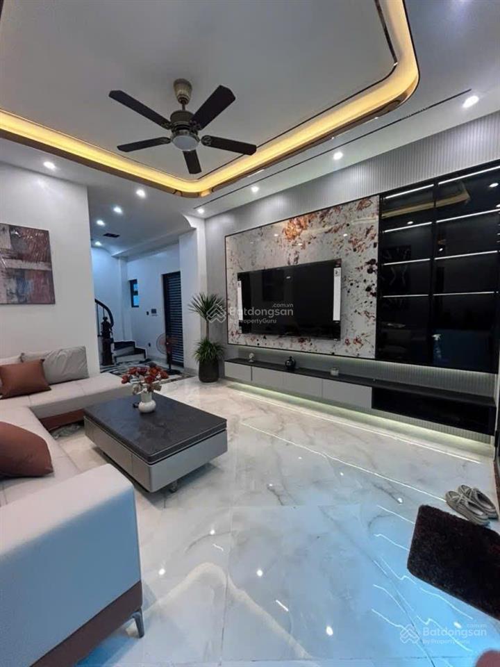 Dt 62m2, ô tô, lô góc, thang máy, gần trường học. phố hồng tiếnnguyễn văn cừlong biên. 14.8 tỷ.