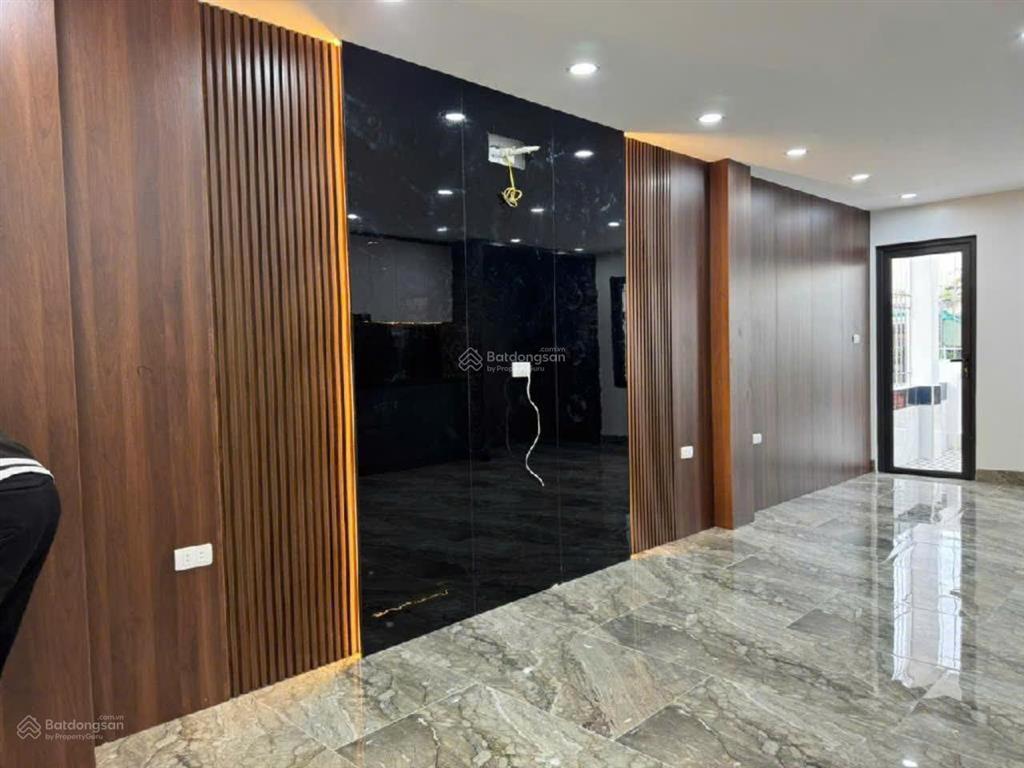 Nhà 7 tầng đàm quang trunglong biên 61m2, ô tô, công viên, gần aeon mall sân gold. giá 14.9 tỷ