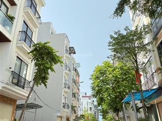 Nhà đẹp long biên. 74m² x mt 5.6m x 6 tầng. gần aeon, sân golf, cầu vĩnh tuy. ô tô vào. giá 17.9 tỷ