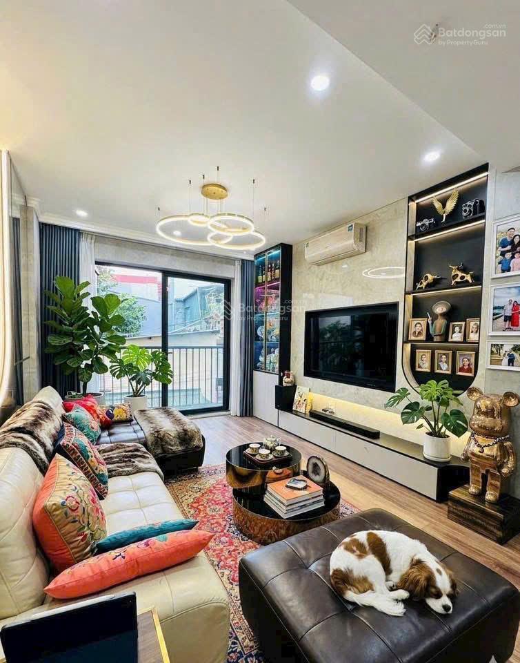 Nhà đẹp long biên. 64m x 6 tầng thang máy lô góc. gần aeon, sân golf, cầu vĩnh tuy. ô tô. 15,5 tỷ