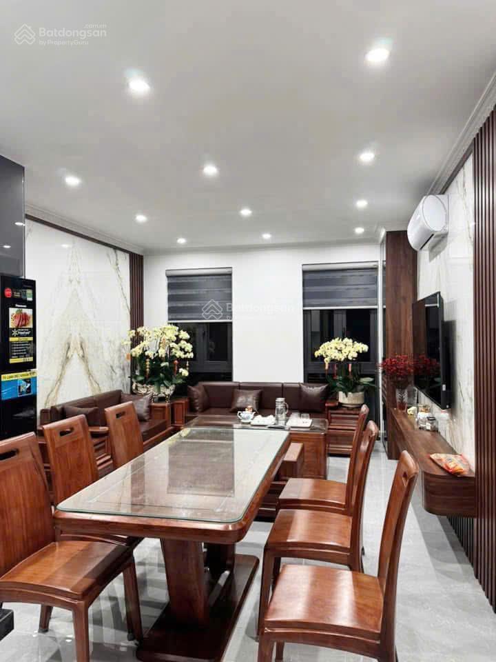 Nhà 5 tầng 70m2 lô góc ô tô thông, gần aeon công viên sân golf. gần cầu vĩnh tuy long biên. 14.8 tỷ