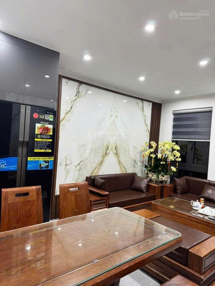 Nhà 5 tầng 70m2 lô góc ô tô thông, gần aeon công viên sân golf. gần cầu vĩnh tuy long biên. 14.8 tỷ