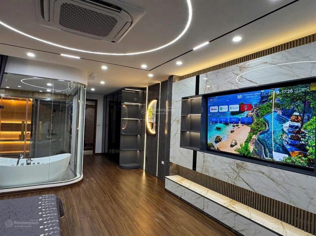 Nhà 5 tầng 70m2 lô góc ô tô thông, gần aeon công viên sân golf. gần cầu vĩnh tuy long biên. 14.8 tỷ