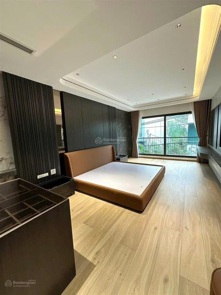 Nhà mới long biên  phố trạm  cầu vĩnh tuy  5 tầng x 60m², gara ô tô, gần aeon mall. giá 16.5 tỷ