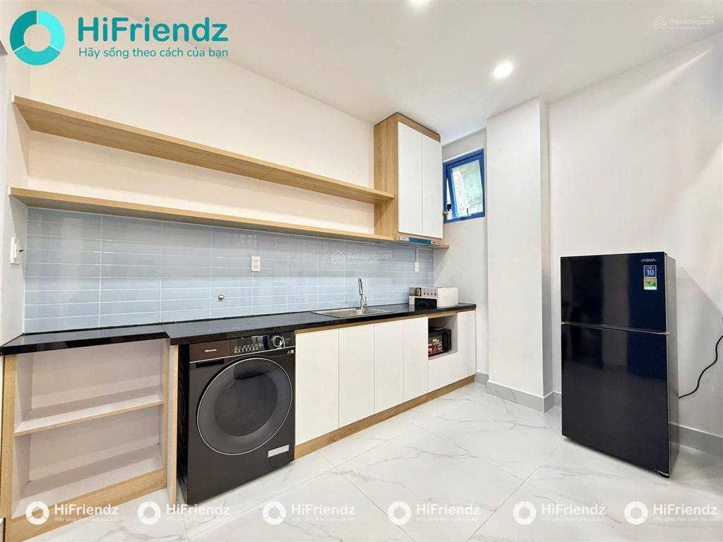 Chdv mới xây full nội thất ( như hình ) gần etown công hoà thuận tiện di chuyển qua các quận