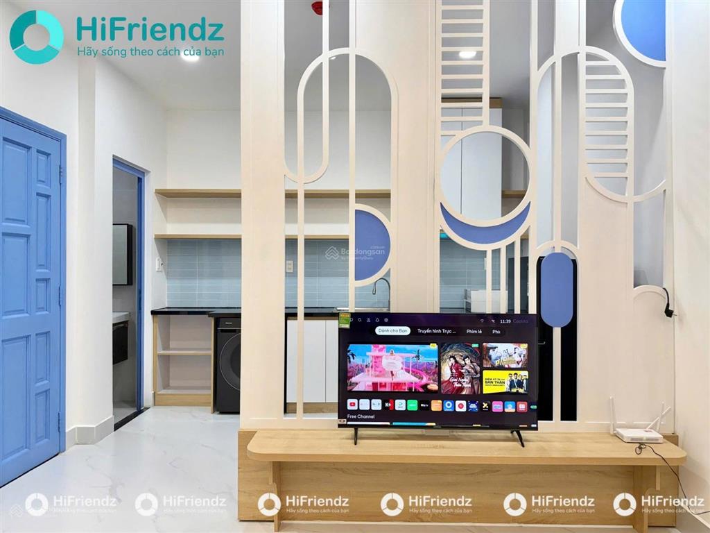 Chdv mới xây full nội thất ( như hình ) gần etown công hoà thuận tiện di chuyển qua các quận