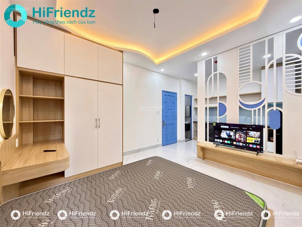 Chdv mới xây full nội thất ( như hình ) gần etown công hoà thuận tiện di chuyển qua các quận
