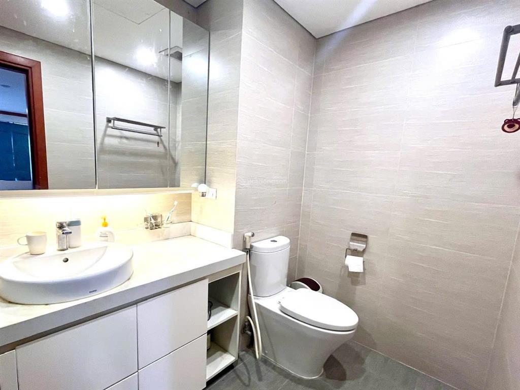 Hạ chào 200tr, bán gấp căn 2 ngủ nhỉnh 4 tỉ sổ sang tên ngay