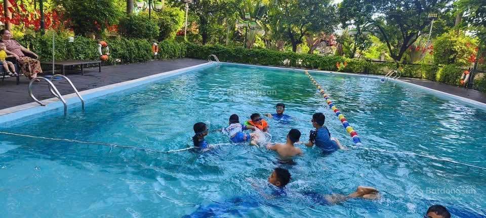 Chủ nhà đã mua căn to hơn, bán gấp 1 ngủ 2,x tỉ sổ sang tên ngay