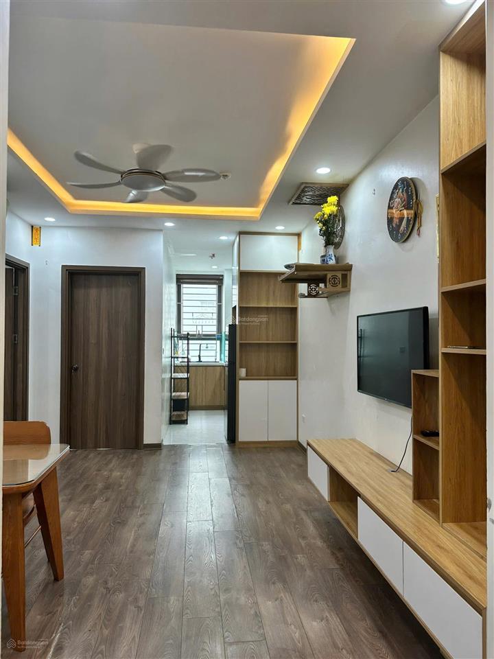 Chính chủ bán căn 2 ngủ hoa hậu, hơn 4 tỉ sang tên ngay, nội thất xịn