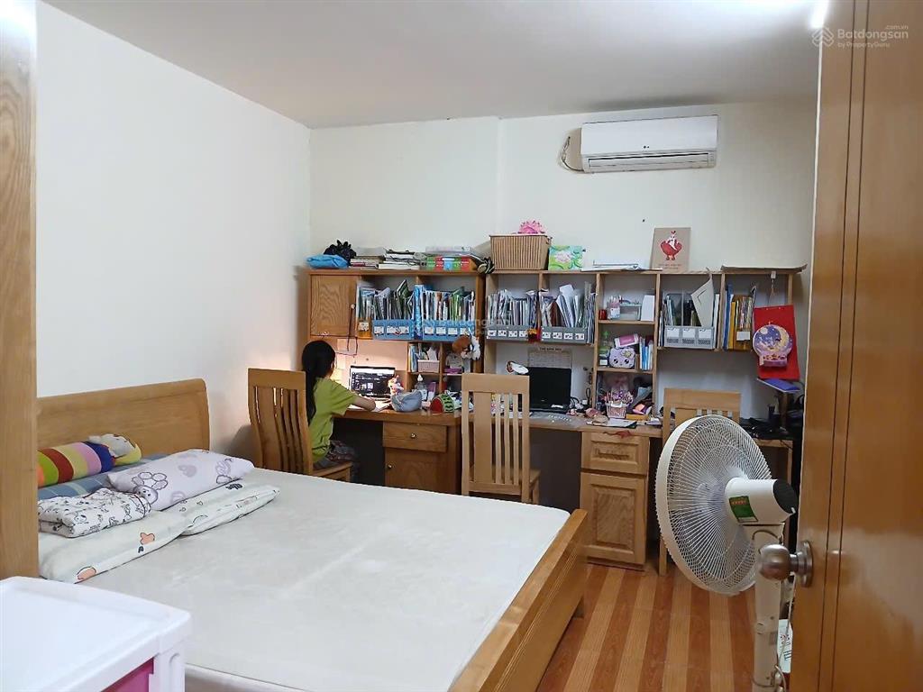 Tăng quân số nên chủ nhà bán gấp để đổi căn to hơn, hơn 3 tỉ sổ sang tên ngay