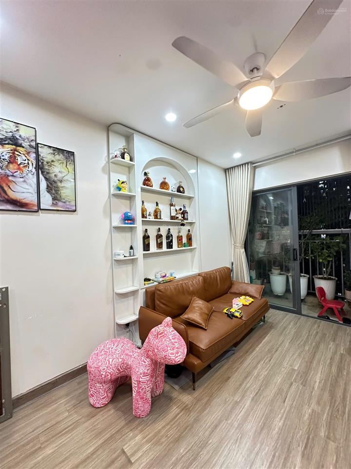 Nhỉnh 3 tỉ  70m  sổ sang tên ngay, bán gấp