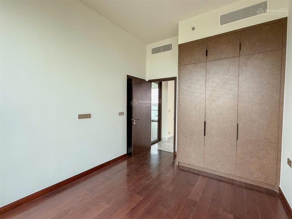 Cho thuê căn hộ define giá tốt nhất thị trường 3pn5wc 325m2 105 triệu/tháng