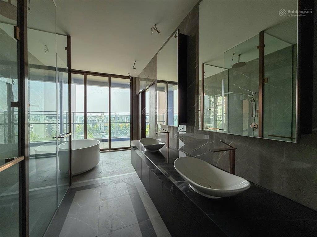 Cho thuê căn hộ define giá tốt nhất thị trường 3pn5wc 325m2 105 triệu/tháng