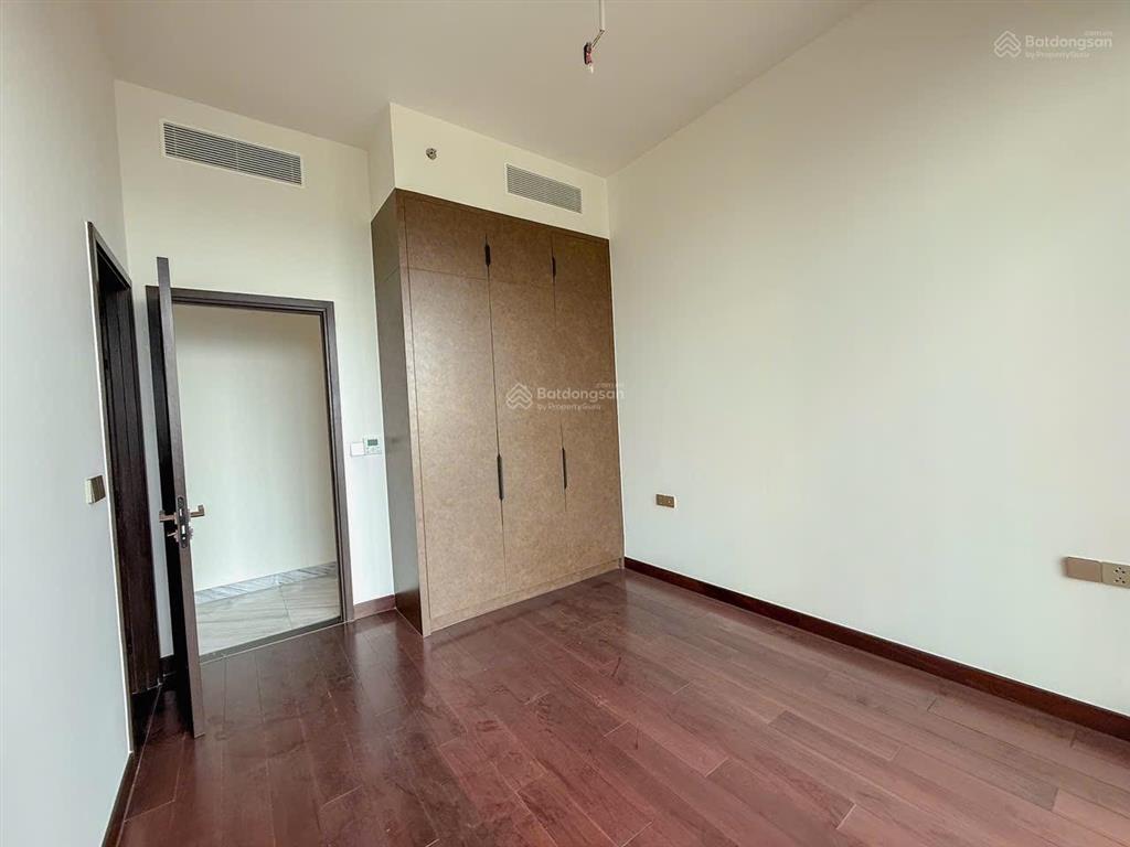 Cho thuê căn hộ define giá tốt nhất thị trường 3pn5wc 325m2 105 triệu/tháng