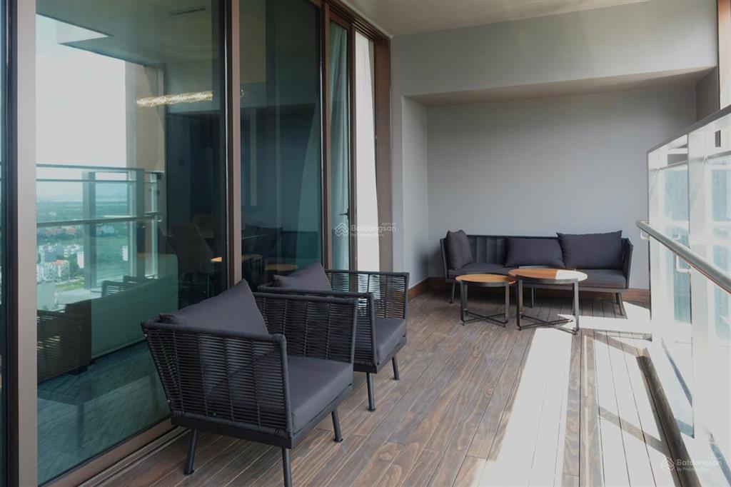 Bán căn hộ define 3pn5wc 220m2 37 tỷ