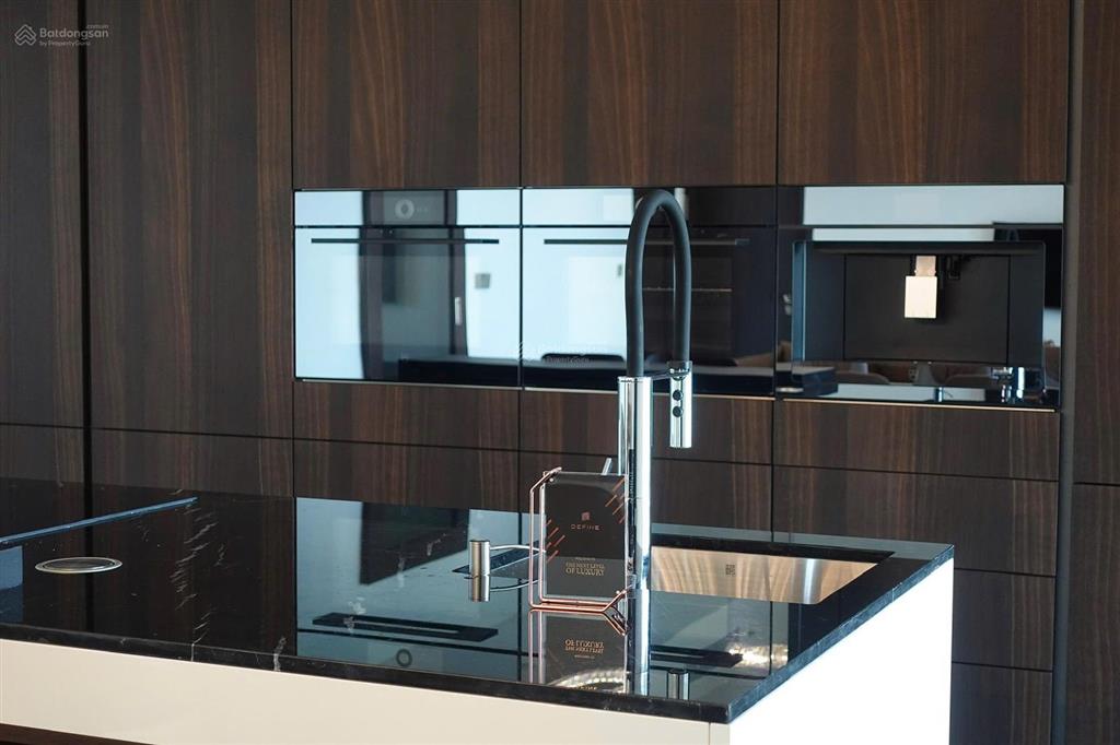 Bán căn hộ define 3pn5wc 220m2 37 tỷ