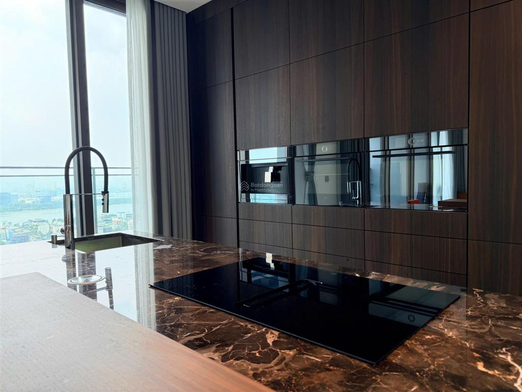 Cho thuê căn hộ define giá tốt 4pn6wc 325m2 hồ bơi riêng, thang máy riêng 145 triệu/tháng