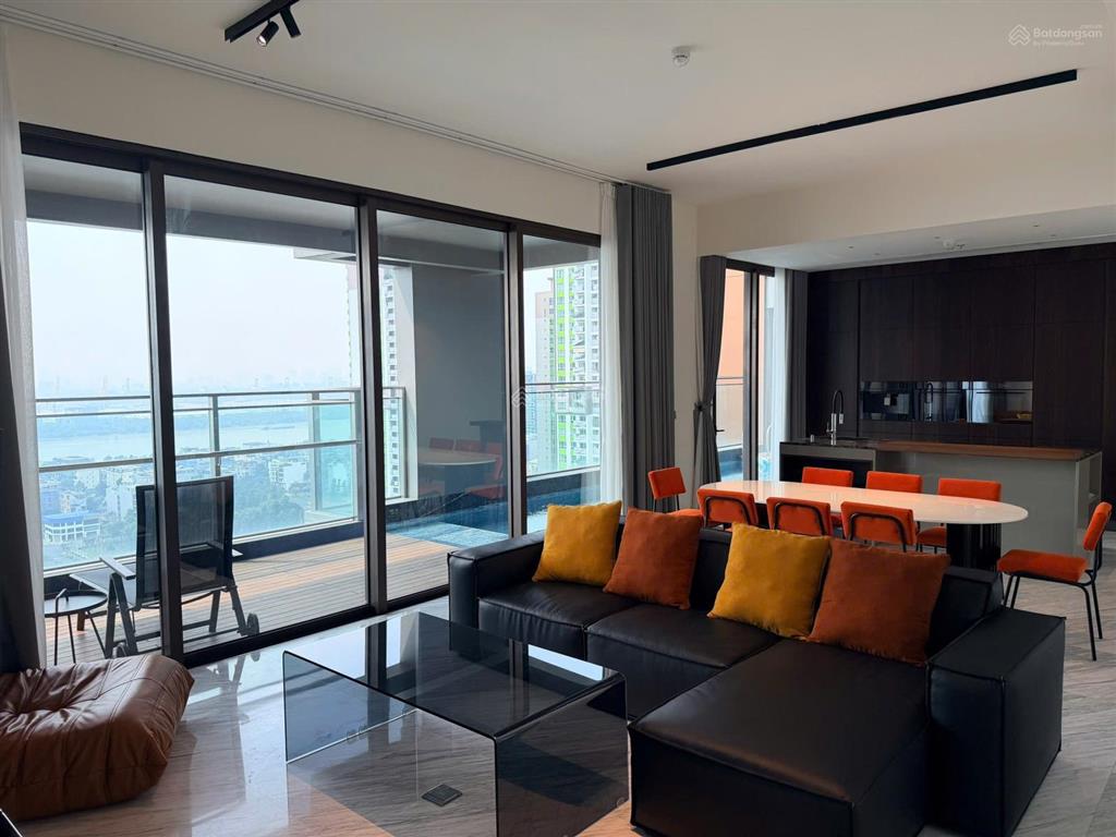 Cho thuê căn hộ define giá tốt 4pn6wc 325m2 hồ bơi riêng, thang máy riêng 145 triệu/tháng