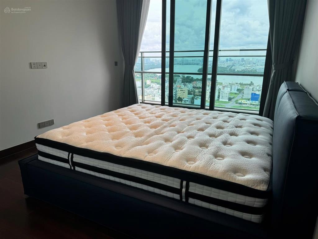 Cho thuê căn hộ define giá tốt 4pn6wc 325m2 hồ bơi riêng, thang máy riêng 145 triệu/tháng