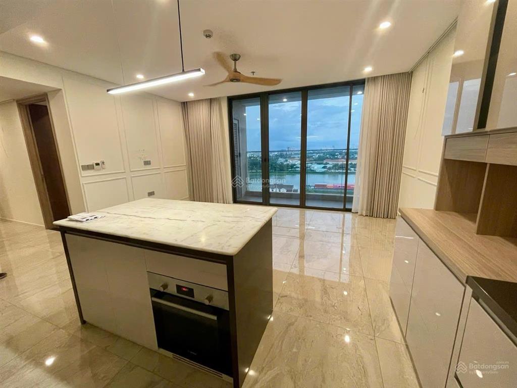 Cho thuê căn hộ thảo điền green giá tốt 2pn view sông 42 triệu