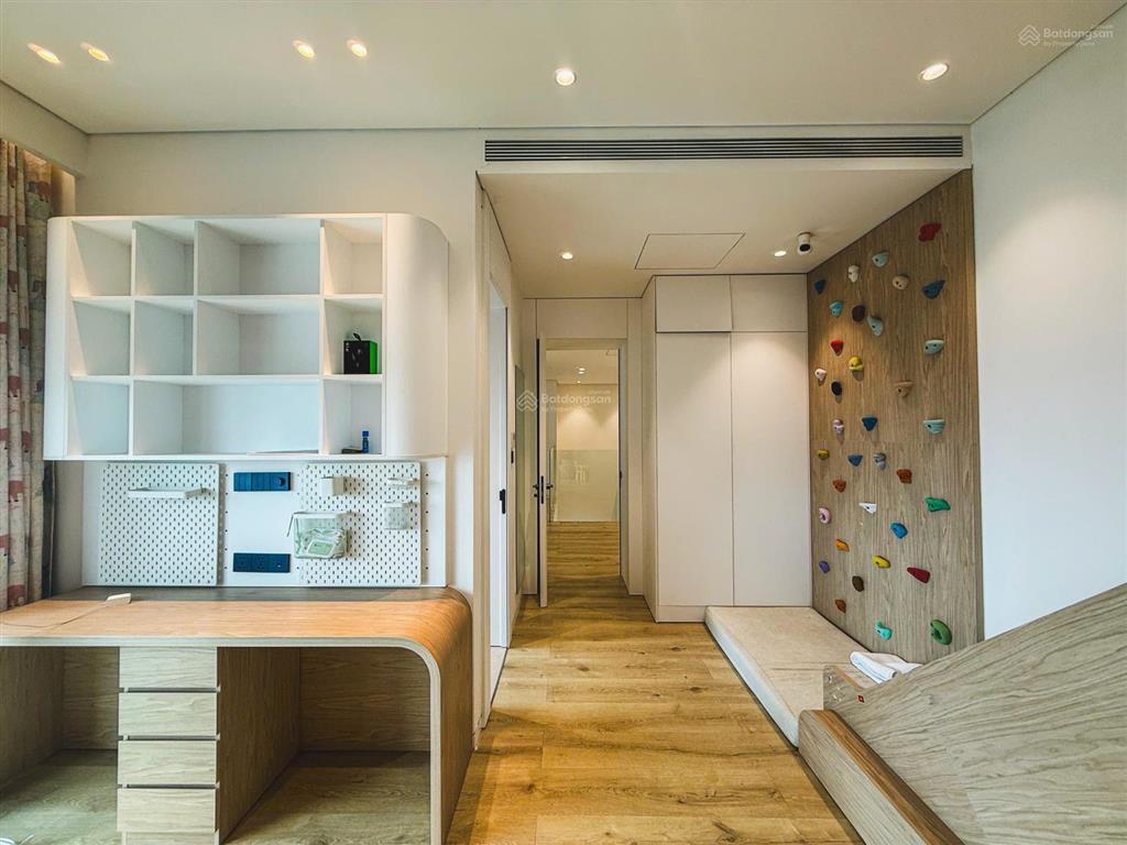 Cho thuê penthouse jamila khang điền 4pn 260m2 80 triệu/tháng