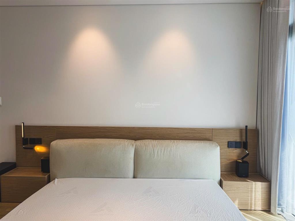 Cho thuê penthouse jamila khang điền 4pn 260m2 80 triệu/tháng