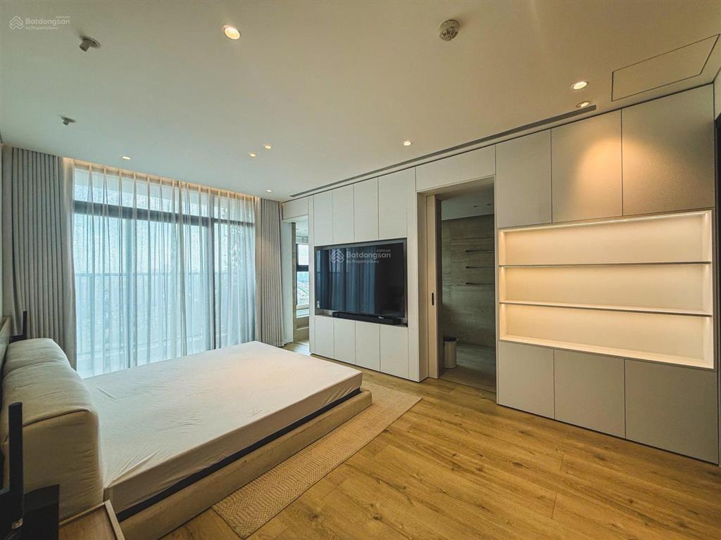 Cho thuê penthouse jamila khang điền 4pn 260m2 80 triệu/tháng