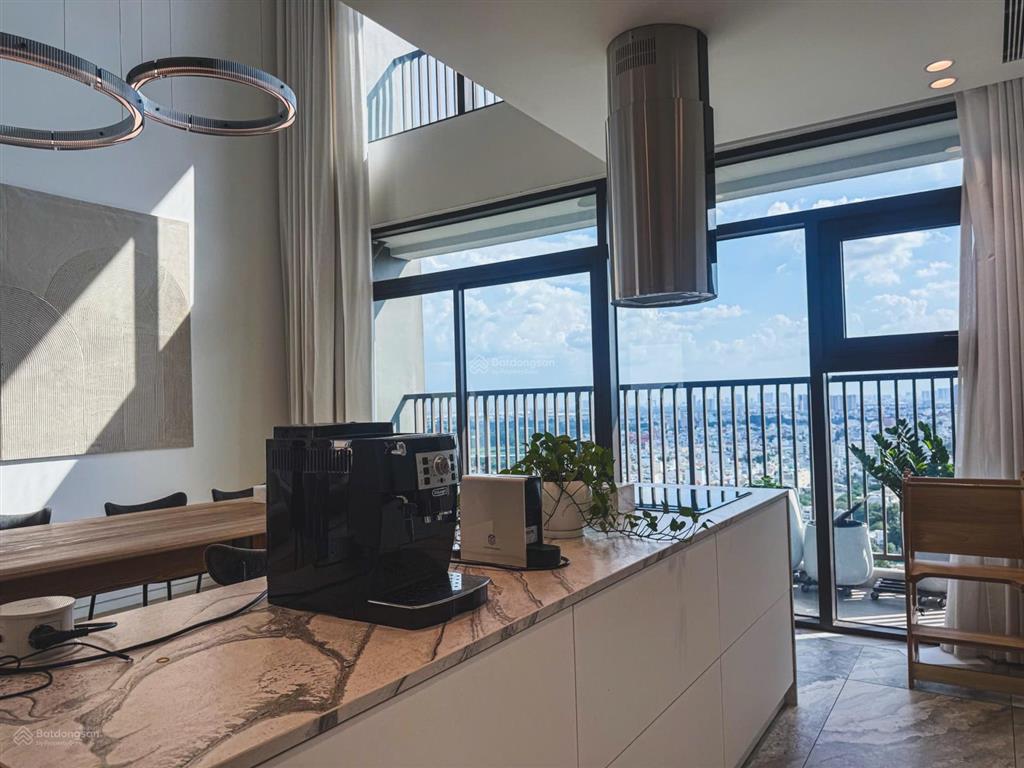 Cho thuê penthouse jamila khang điền 4pn 260m2 80 triệu/tháng