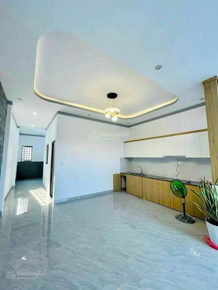 Chủ gửi bán căn nhà gác lừng ngay trung tâm phường tân triều